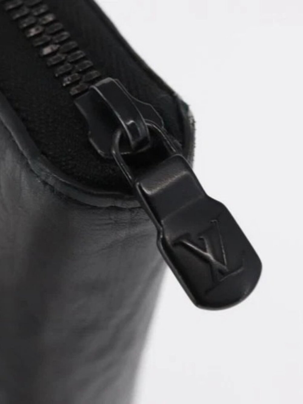 LOUIS VUITTON Monogram Shadow Zippy Wallet Vertical Black M62902 LV Auth BA9856 - Picture 7 of 16